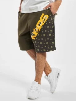 Herren Shorts Pivot In Olive