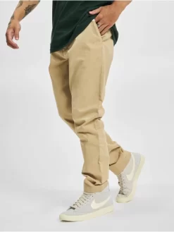 Lyle & Scott Herren Chino Straight Fit In Beige