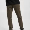 Lyle & Scott Herren Chino Straight Fit In Olive
