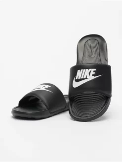 Nike Herren Sandalen Victori One Slide In Schwarz