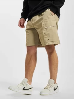 Nike Herren Shorts 195868386875 In Beige