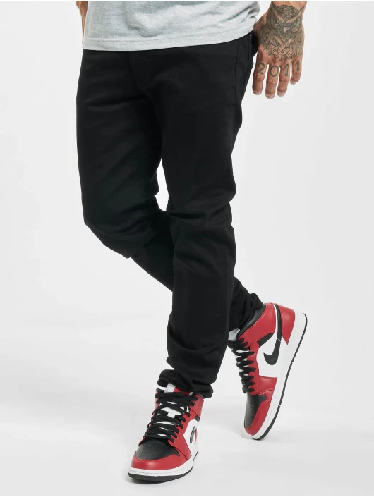 Petrol Industries Herren Slim Fit Jeans Seaham Classic In Schwarz 1 Petrol Industries Herren Slim Fit Jeans Seaham Classic In Schwarz