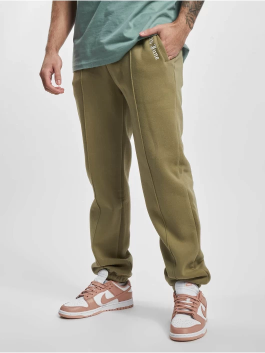 SIXTH JUNE Herren Jogginghose Logo In Khaki 1 SIXTH JUNE Herren Jogginghose Logo In Khaki