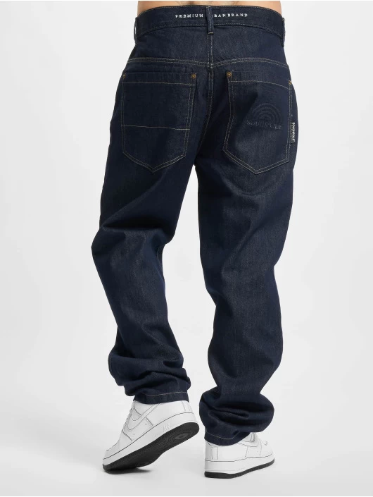 Southpole Herren Straight Fit Jeans Embossed Denim In Indigo 2 Southpole Herren Straight Fit Jeans Embossed Denim In Indigo – Bild 2