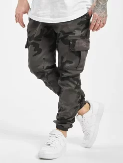 STILVOLLER HERRENLADEN 13 URBAN CLASSICS Herren Cargohose Camo In Grau
