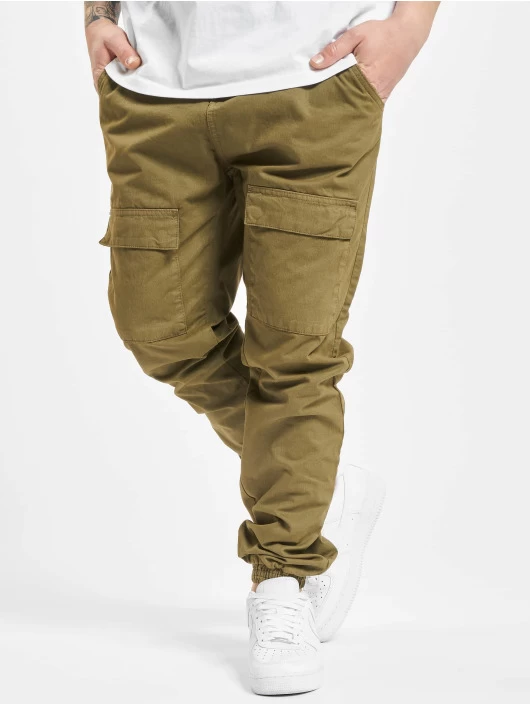 URBAN CLASSICS Herren Cargohose Front Pocket In Olive 1 URBAN CLASSICS Herren Cargohose Front Pocket In Olive