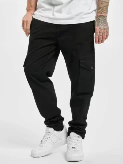 URBAN CLASSICS Herren Cargohose Tapered In Schwarz