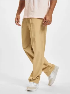 URBAN CLASSICS Herren Chino Straight Pleat-Front In Beige