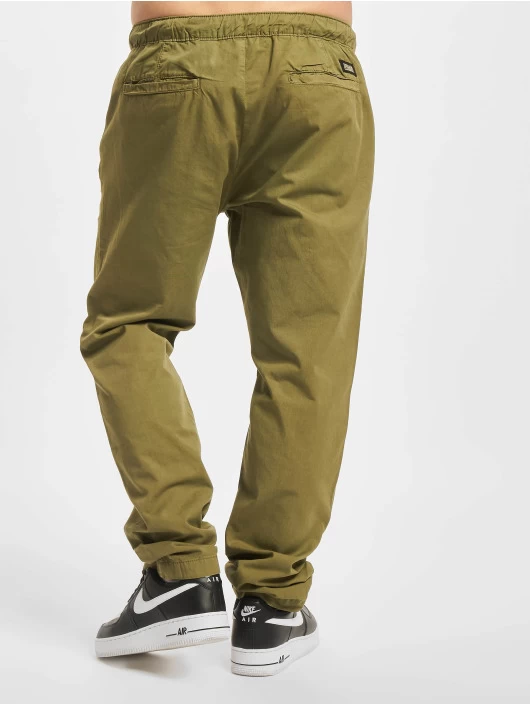URBAN CLASSICS Herren Chino Straight Leg In Olive 2 URBAN CLASSICS Herren Chino Straight Leg In Olive – Bild 2
