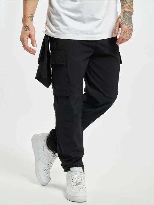 URBAN CLASSICS Herren Chino Commuter In Schwarz 1 URBAN CLASSICS Herren Chino Commuter In Schwarz