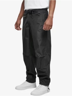 URBAN CLASSICS Herren Chino Mountain In Schwarz