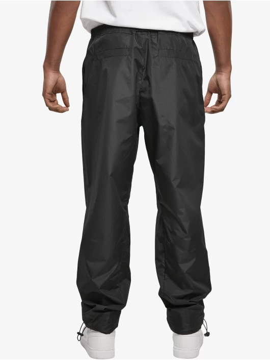 URBAN CLASSICS Herren Chino Mountain In Schwarz 2 URBAN CLASSICS Herren Chino Mountain In Schwarz – Bild 2