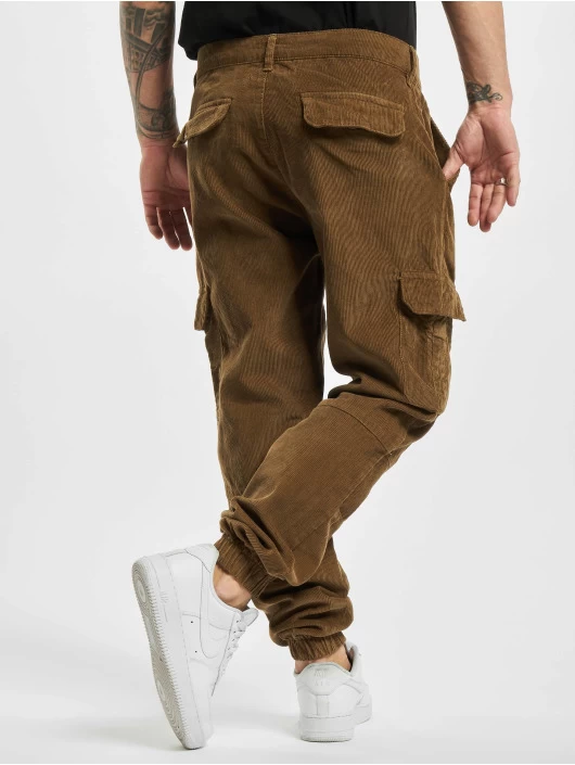URBAN CLASSICS Herren Jogginghose Corduroy Cargo In Braun 2 URBAN CLASSICS Herren Jogginghose Corduroy Cargo In Braun – Bild 2
