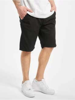 URBAN CLASSICS Herren Shorts Straight Leg Chino With Belt In Schwarz