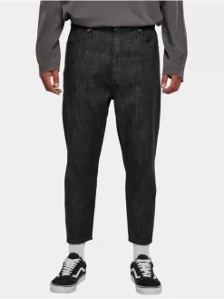 URBAN CLASSICS Herren Straight Fit Jeans Cropped Tapered In Schwarz