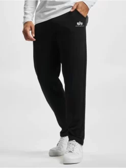 Vans Herren Chino Range Baggy Tapered Elastic Waist In Schwarz